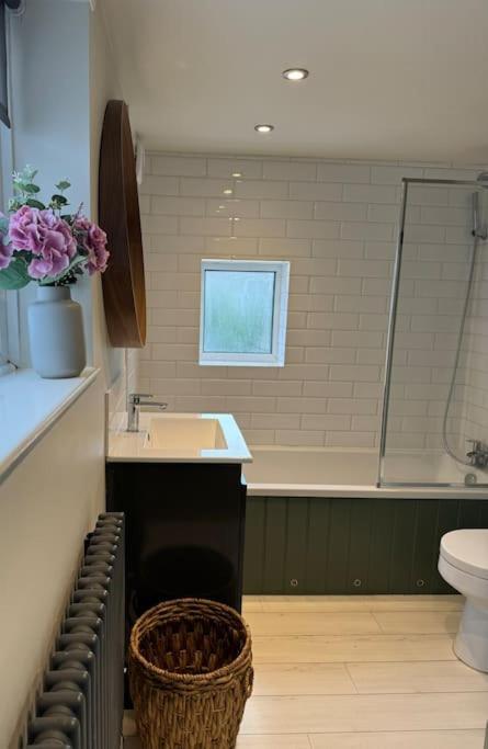 Spring Crescent Cottage In Rye Luaran gambar